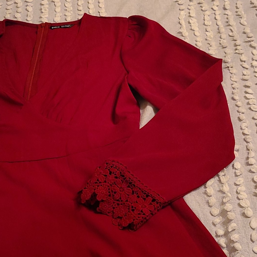Dress - Picture 4 of 6